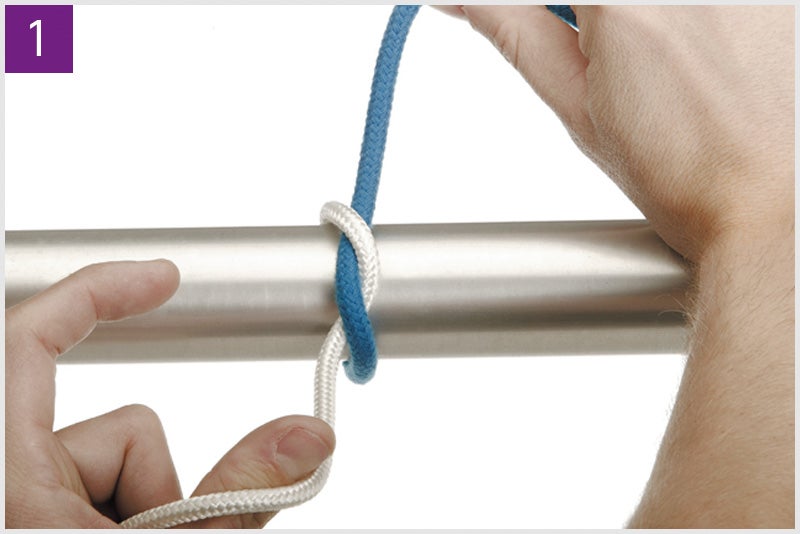 01_Square Knot Two-Hand Technique_second_throw.jpg